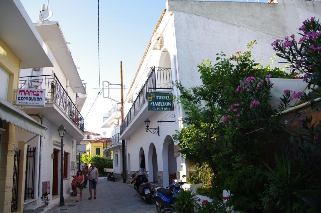 Hotel Marlton Skiathos Town Bilik gambar